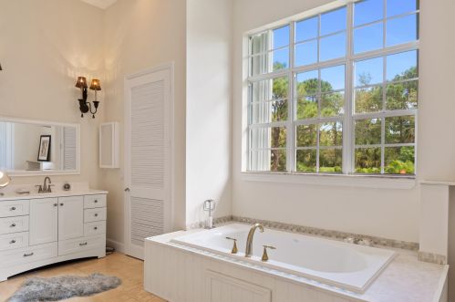 2562 Prarieview Dr, Town Of Loxahatchee Groves FL  33470-2572 exterior