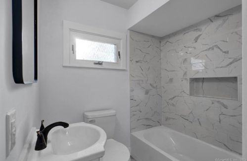 11 Frederick St, Killingly CT  06239-2709 exterior