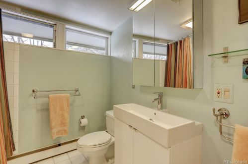 2475 Jackson St, Denver CO 80210-5638 exterior