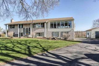 330 David Dr, Etters, PA 17319-8910