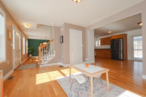 39 Bradford Cir, Hillsboro NH  03244-4864 exterior