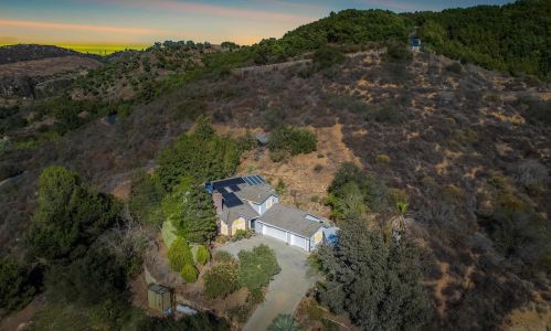 1703 Vista Del Mar, Vista, CA 92084-1119