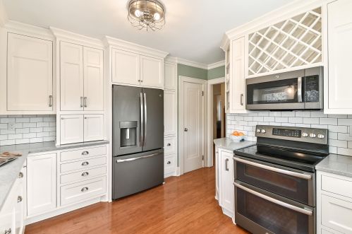 2559 63, Milwaukee WI 53219-2628 exterior