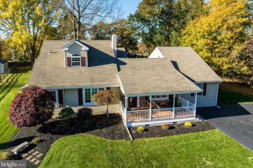 537 Church Rd, Norristown, PA 19403-1113