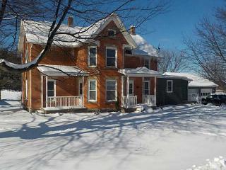990 Highmeyer Rd, Harborcreek, PA 16421-1229