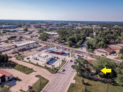 2515 Montgomery Rd, Huntsville TX  77340-6011 exterior