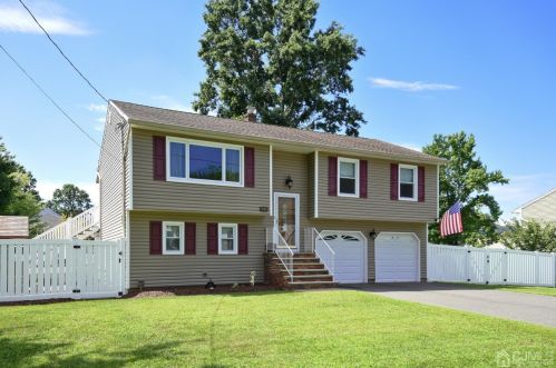 147 Camden Ave, South Plainfield, NJ 07080-2001