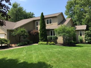 9515 Curberry Dr, Concord Township, OH 44060-7132