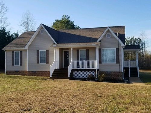 197 Deep Landing Rd, Tappahannock, VA 22560-5551