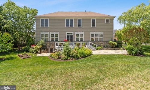 8373 Pedigrue Ct, Gainesville VA  20155-3240 exterior