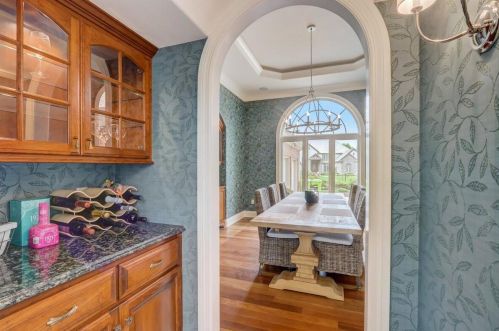 917 Evergreen Cir, Chenequa WI  53029-8636 exterior