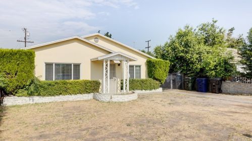 2764 Louise St, San Bernardino, CA 92405-3318