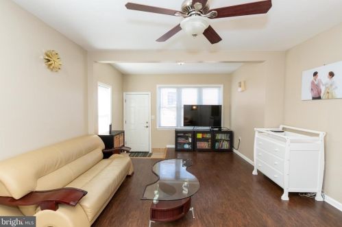 25 Maple Ave, Yardley PA 19067-6642 exterior