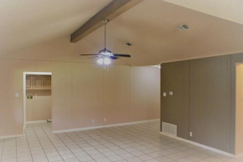 112 Retha Dr, Mount Sharp TX  78620-3428 exterior