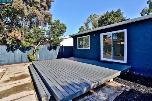 260 Patricia Ave, West Pittsburg CA  94565-4109 exterior
