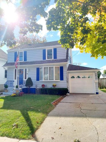 1817 27th St, Two Rivers WI  54241-2043 exterior
