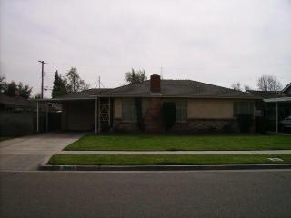 3084 Brown Ave, Fresno, CA 93703-1229