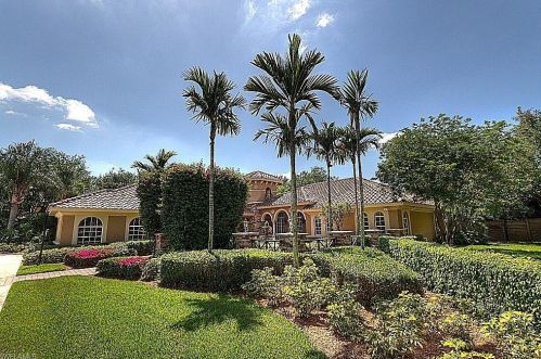 5076 Post Oak Ln, Naples FL  34105-4526 exterior