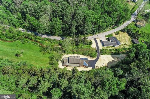 786 Arbor Dr, Red Lion PA  17356-8611 exterior