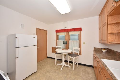 2737 Howell Ave, Milwaukee WI 53207-2013 exterior