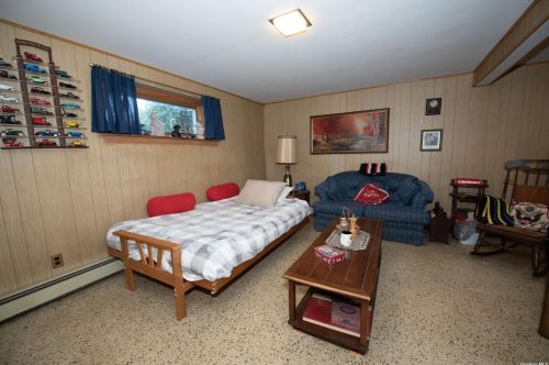 6 Celia Ln, Northport NY  11768-3049 exterior