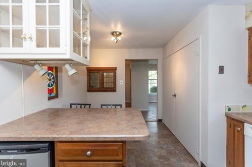 1151 Harbour Dr, Palmyra NJ 08065-2216 exterior