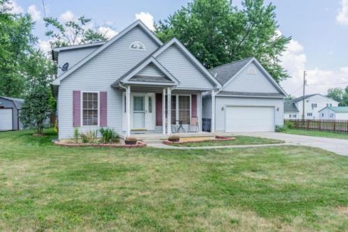 2426 Wilson Ave, Thurston, OH 43157-7711