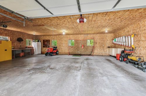 25206 Kickapoo Dr, Kansasville WI  53139-9708 exterior