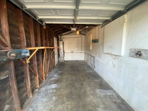 708 Plum St, Compton CA  90222-3940 exterior