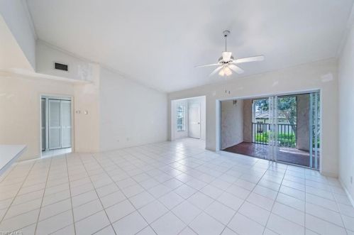 100 Siena Way, Naples, FL 34119-4703