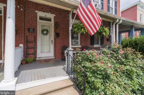 39 3rd St, Lansdale, PA 19446-2648