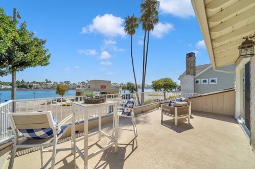 5287 Paoli Way, Long Beach, CA 90803-1935