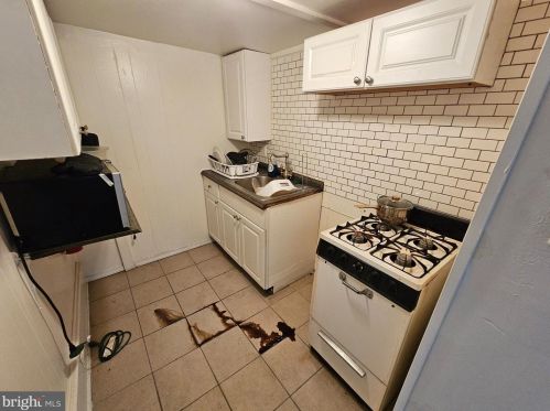 611 Main St, Norristown PA  19401-4556 exterior