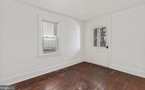 325 1st Ave, Red Lion PA  17356-1517 exterior