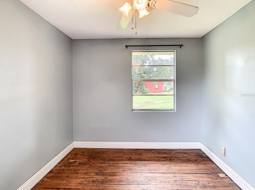 396 Collins St, Umatilla FL  32784-8387 exterior