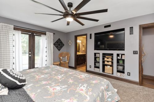 1755 Stuttgart Dr, Saint Martin OH  45118-8435 exterior