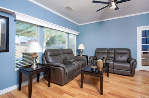 42320 Aaron Ct, Lancaster CA 93536-1266 exterior