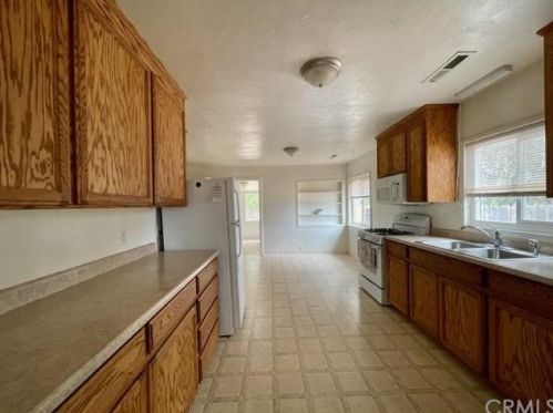 8150 State Highway 99e, Los Molinos CA  96055-9654 exterior