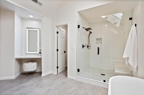 10013 Plaza De Oro Dr, Valley Home CA  95361-9235 exterior