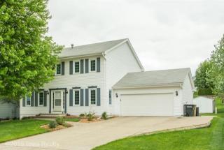 8844 Luin Dr, Des Moines, IA 50325-5468