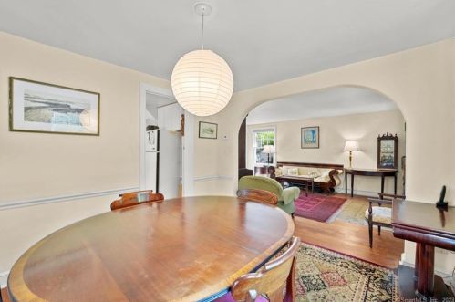 26 Un Ave, Norwalk CT 06851-3733 exterior