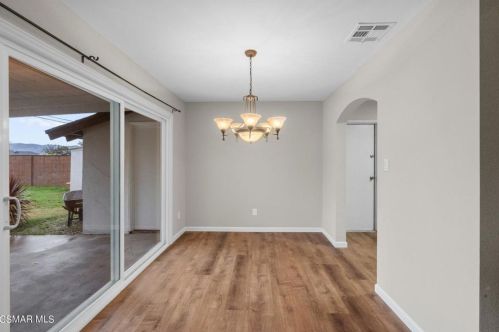 3026 Amarillo Ave, Simi Valley CA  93063-1704 exterior