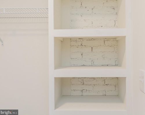 24 New St, Lancaster PA  17602-2047 exterior