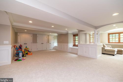 10 Devonshires Ct, Blue Bell PA  19422-2560 exterior