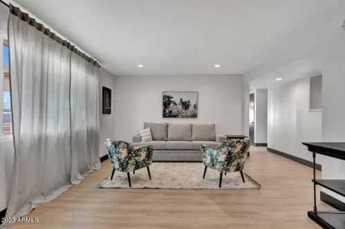 2013 66 St, Scottsdale AZ 85251-6120 exterior