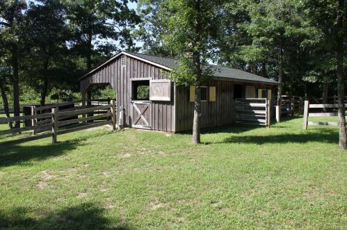 177 Red Fawn Rd, Brewster MA  02631-2051 exterior