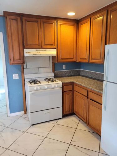 5258 Groveland Dr, San Diego CA  92114-3511 exterior