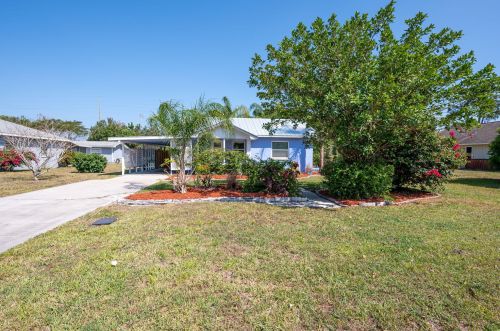 3646 Atlantic Blvd, Vero Beach, FL 32960-2487
