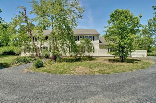 12 Mcintyre Ln, Stanfordville, NY 12581-5765