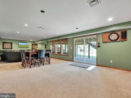23 Grey Hawk Dr, Molino PA  17961-9172 exterior